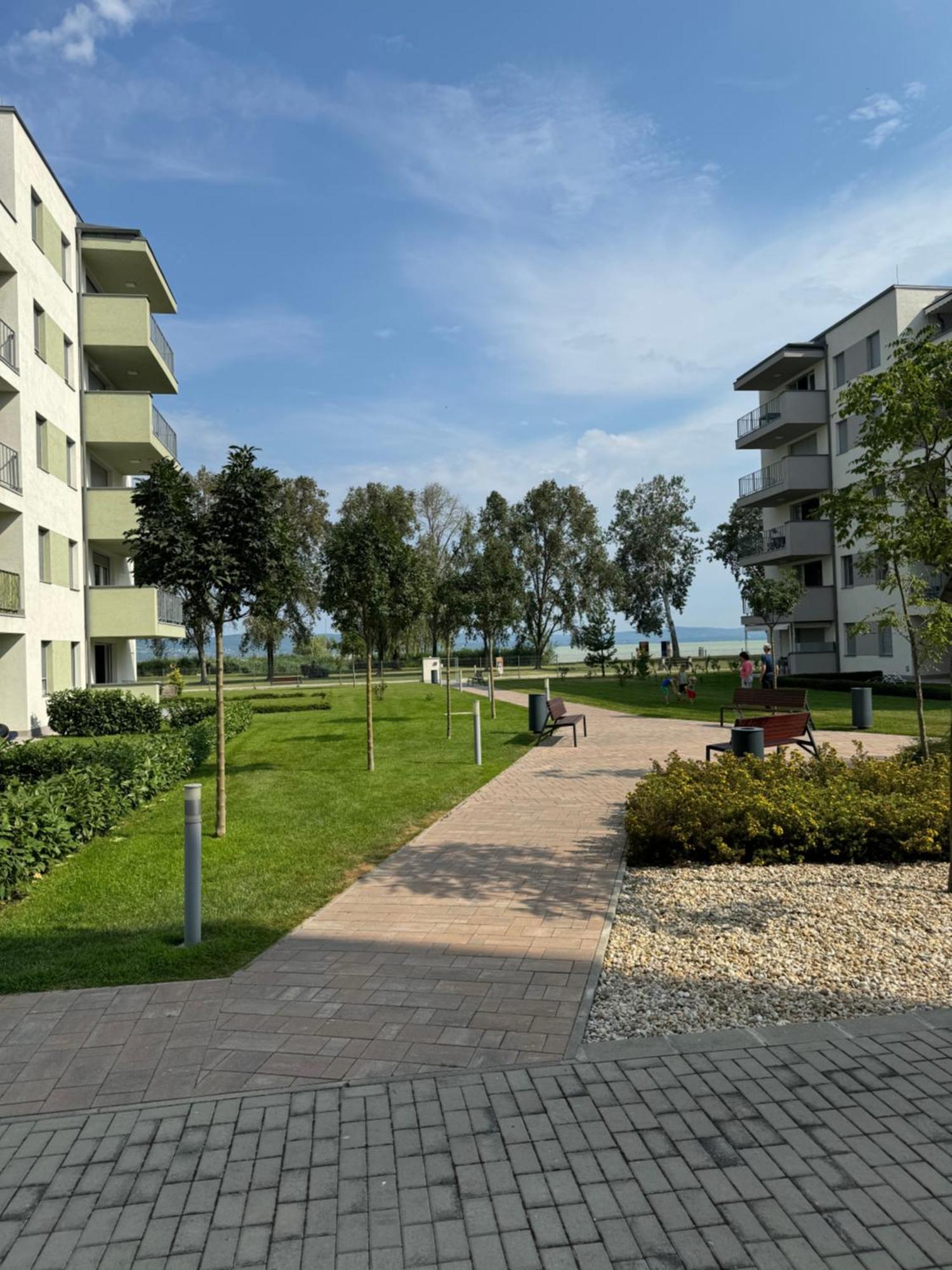 Lelle Resort Apartman Balatonlelle Kültér fotó